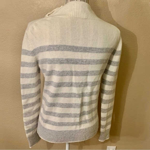 Magaschoni Sweater Small White Grey Stripes Gold Buttons Collar Wool Cashmere - Picture 7 of 14